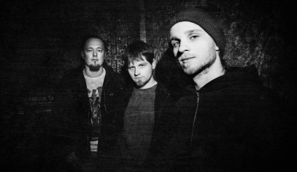 Długogrający debiut Broken Betty