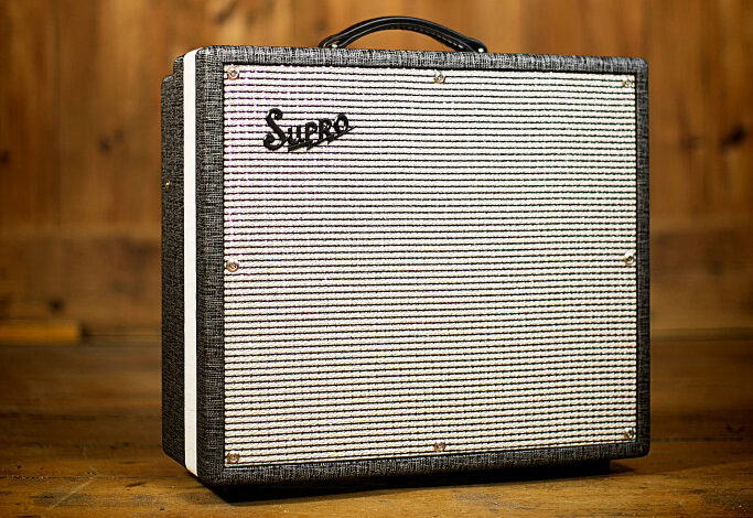 Supro 1695T Black Magick
