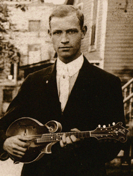 Lloyd Loar jako mandolinista Lloyd Loar jako mandolinista...