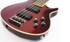 Schecter Omen Extreme 4: test gitary basowej