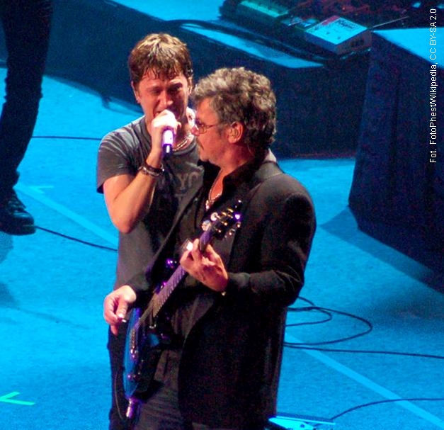 Rob Thomas (wokal) i Tim Farriss (gitara)