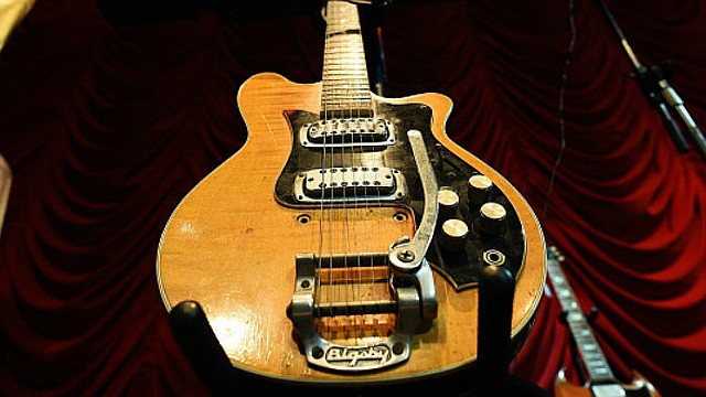 Gitara Maton George'a Harrisona sprzedana za pół miliona dolarów