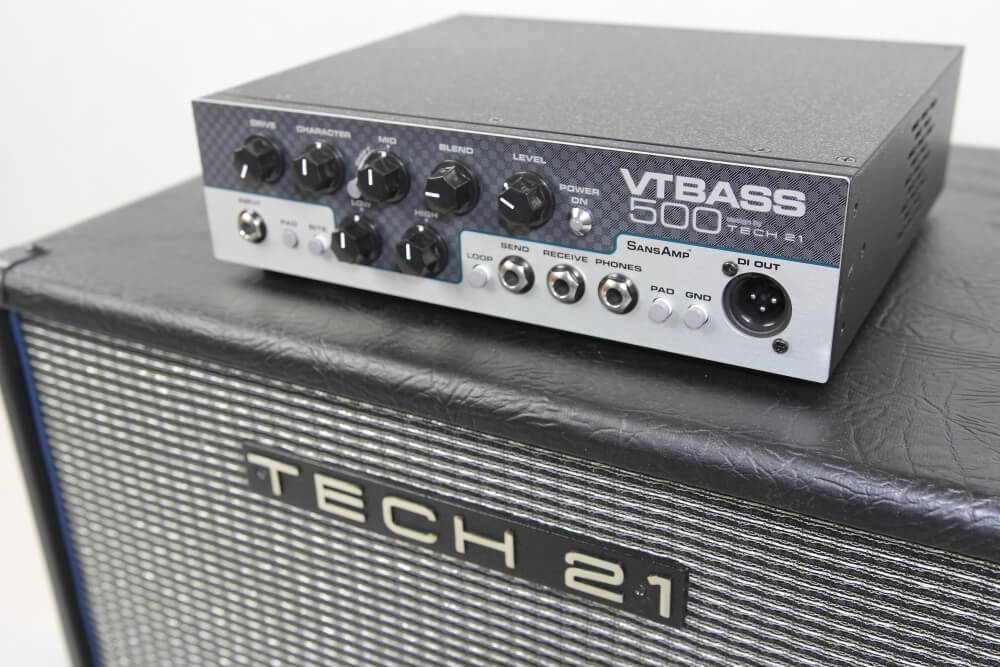 Tech 21 VT Bass 500 & B112 VT – test wzmacniacza basowego z wyróżnieniem „Sprzęt na Topie”
