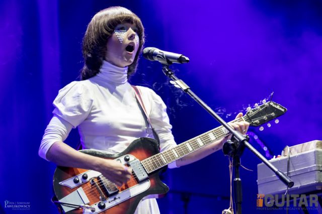 22