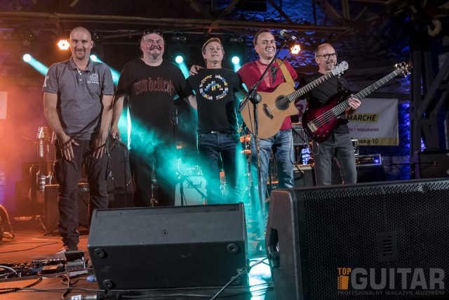 Blues Pod Piecem