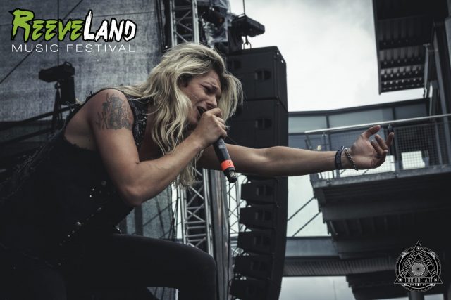Kissin' Dynamite Reeveland 2017