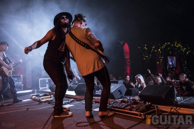 Blues Pod Piecem