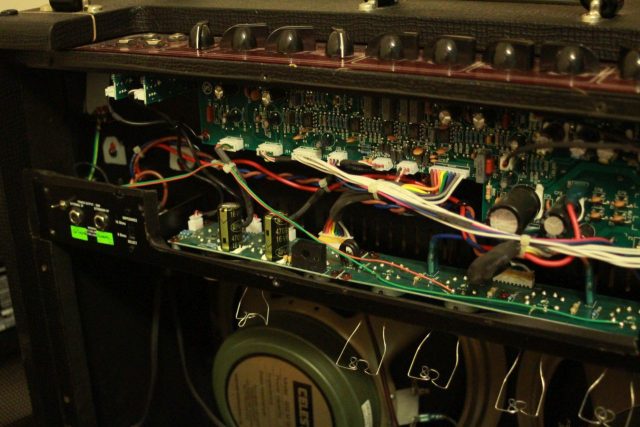 Vox Ac30 – wygląd main board.