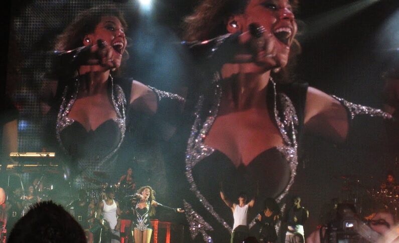 Fragment koncertu z udziałem zespołu Beyonce - Suga Mama