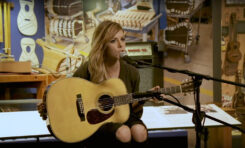 Lindsay Ell prezentuje gitarę Martin 00-28
