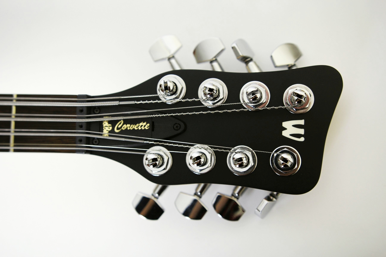 Warwick Corvette 8