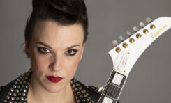 Epiphone Ltd. Ed. Lzzy Hale Signature Explorer Outfit