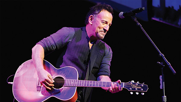 Springsteen na Broadwayu z gitarami Takamine - TopGuitar.pl