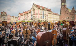 Największa gitarowa orkiestra online zagra już w piątek! Niezbędnik Gitarzysty