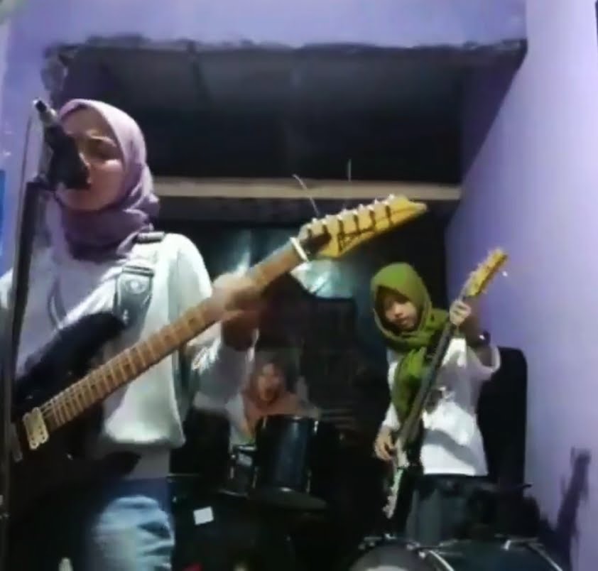 metal girls indonesia