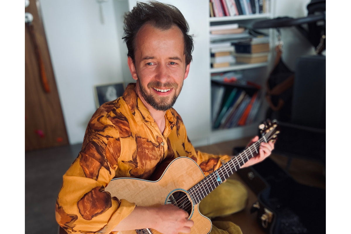 Tomasz Dąbrowski Takamine TSF40C