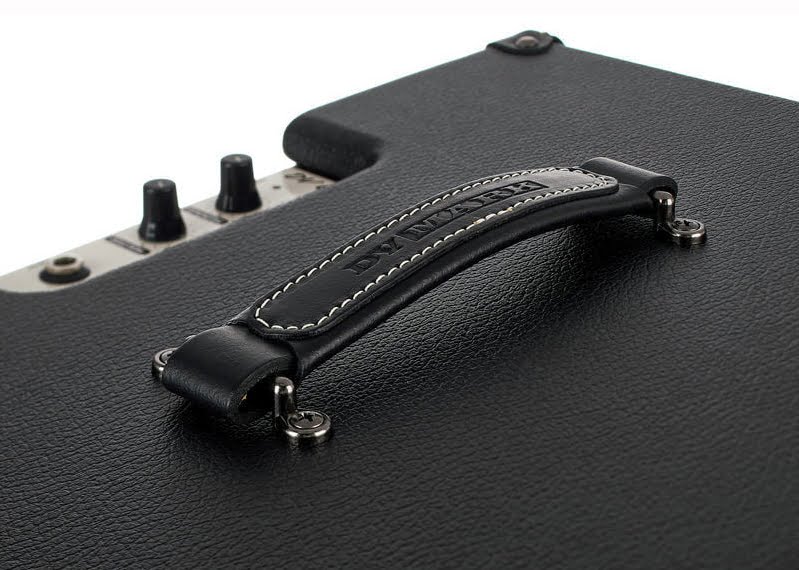 DV Mark Cab