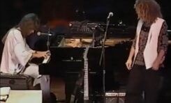 Sammy Hagar przypomina talent Eddiego Van Halena jako klawiszowca