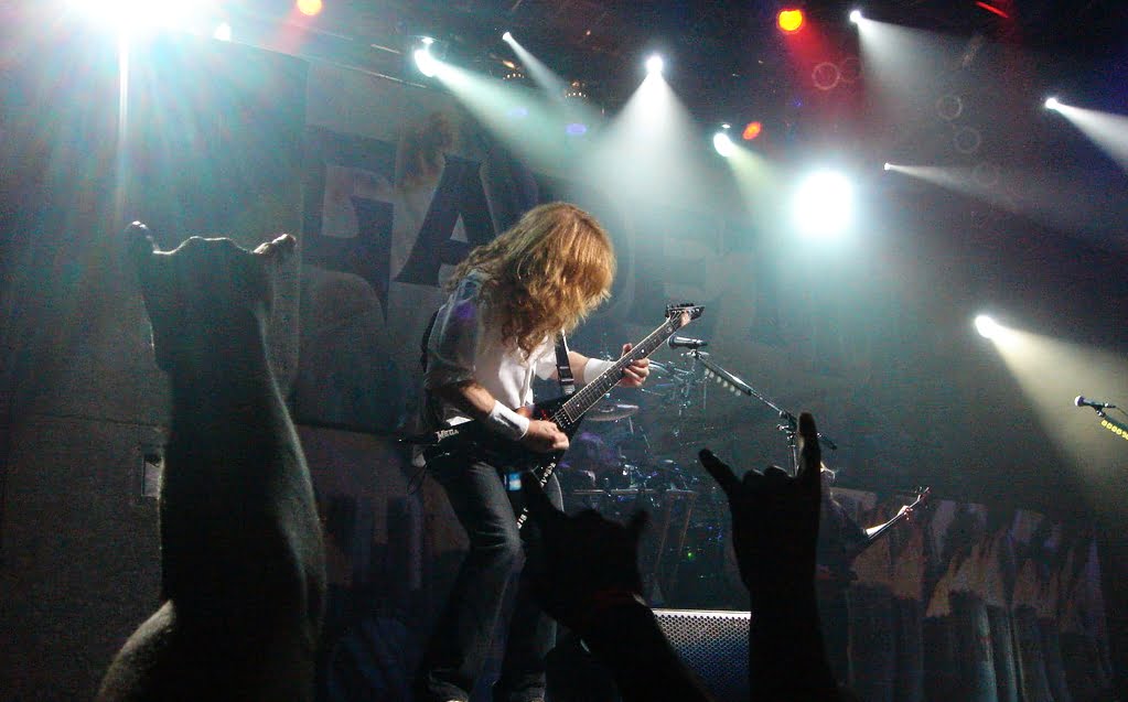 Dave Mustaine porzuca markę Dean na rzecz Gibsona!