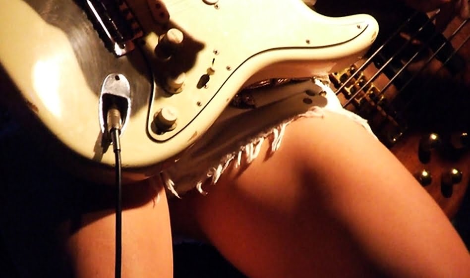 Seksizm w świecie gitarowym – jest lepiej ale nie idealnie