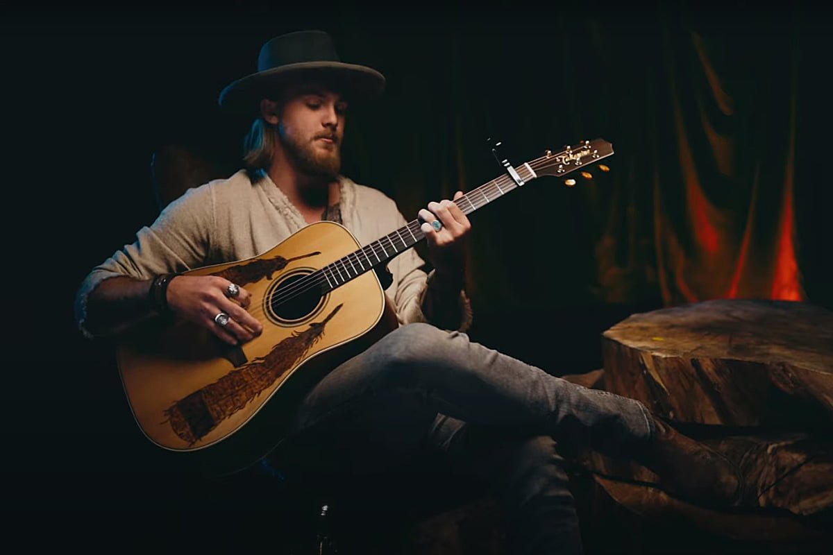 Jackson Dean i Takamine P3D (fot. YouTube / Jackson Dean)