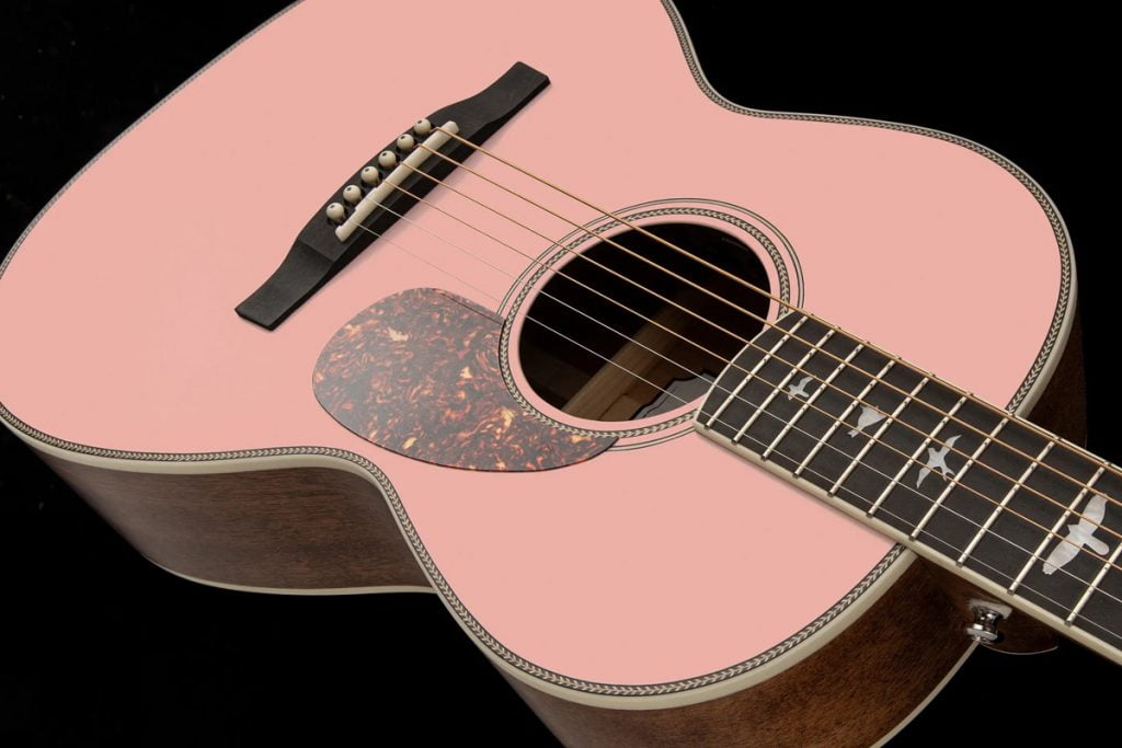SE P20E Lotus Pink (fot. PRS Guitars)