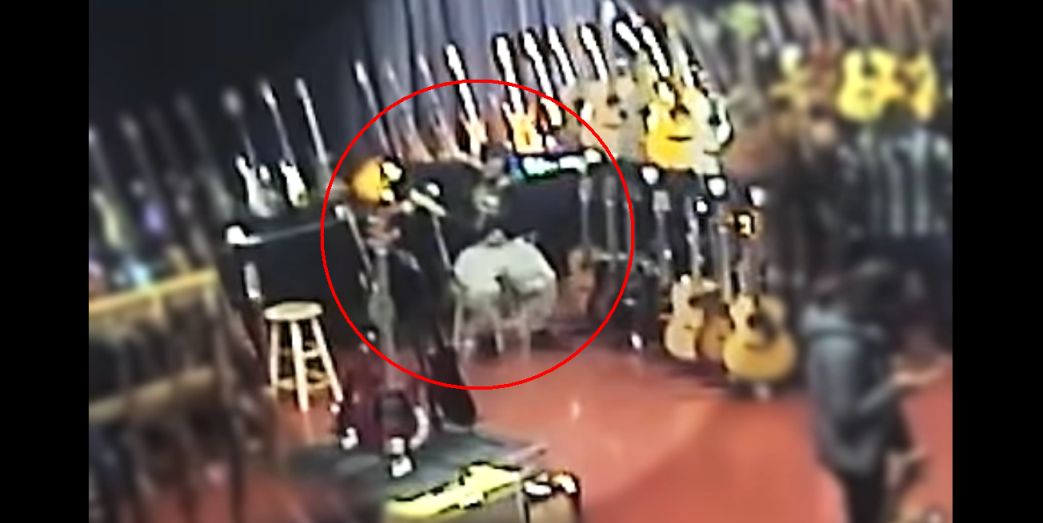 Kanadyjska policja szuka złodzieja, który ukradł customowego Gibsona Les Paul, chowając go… w spodniach