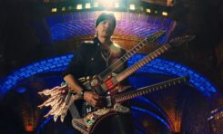 "Teeth of the Hydra" - teledysk przypominający, że Steve Vai nadal jest fenomenem