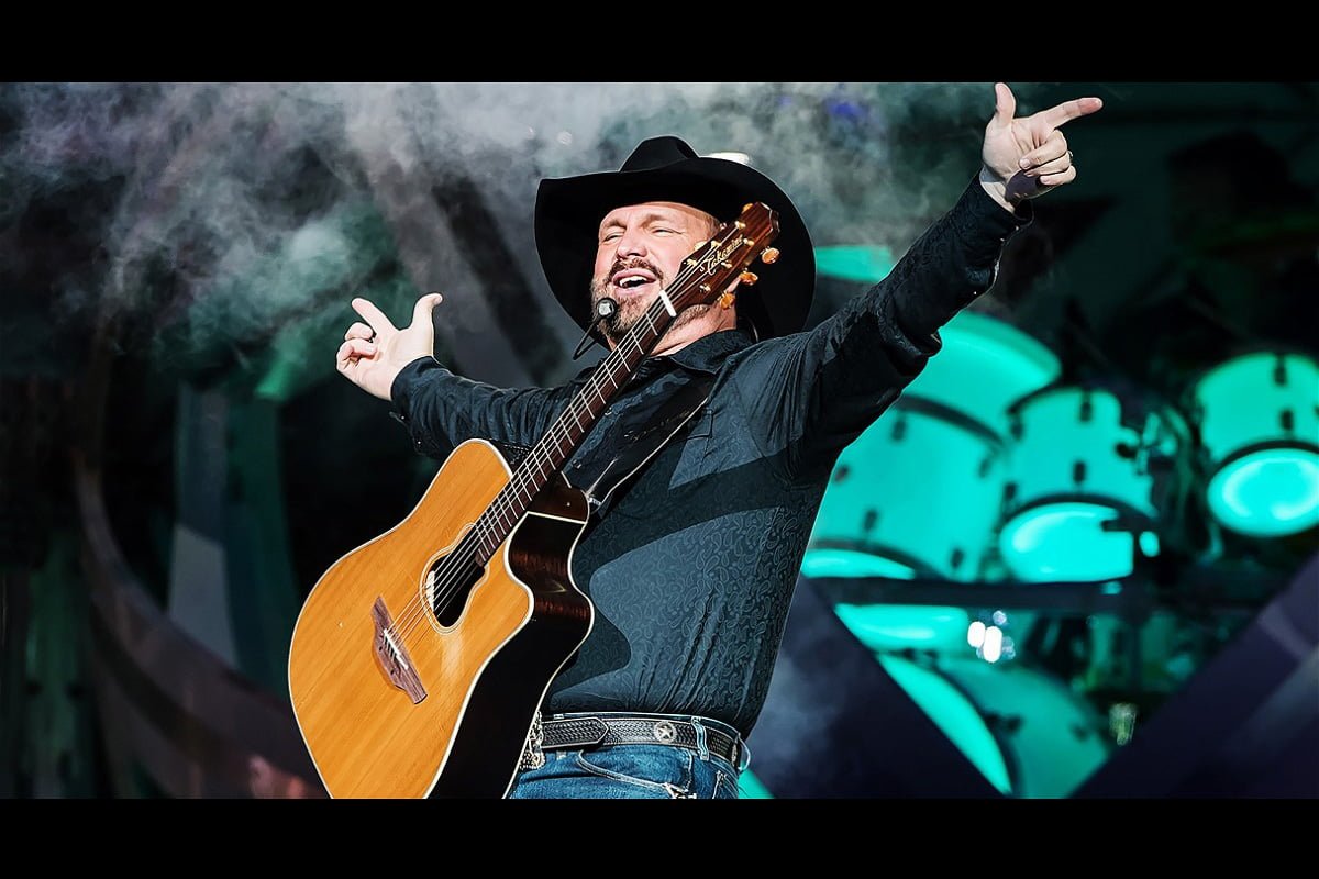 Garth Brooks Takamine (fot. Takamine)