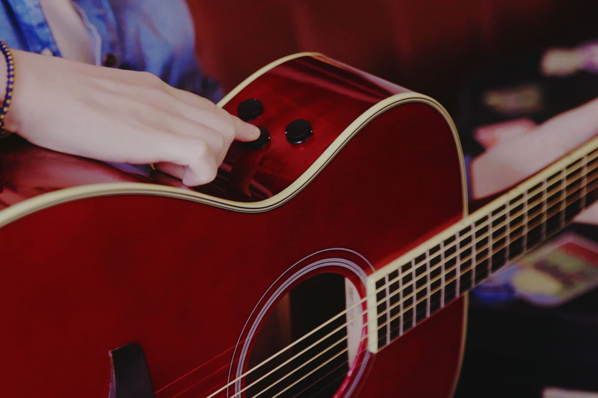 Yamaha FG-TA TransAcoustic (fot. Yamaha)