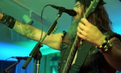 "Unhallowed" - nowy singiel z nadchodzącej płyty Machine Head, powstały z udziałem Wacława "Vogga" Kiełtyki