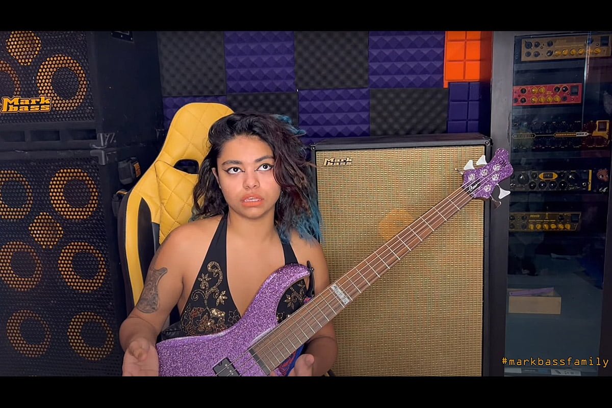 Mohini Dey Markbass (fot. YouTube / MarkbassAmps)