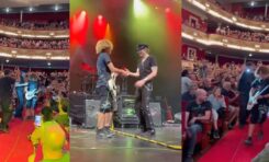 Steve Vai podczas koncertu wręczył swoją gitarę młodemu fanowi, który kontynuował "For the Love of God"!