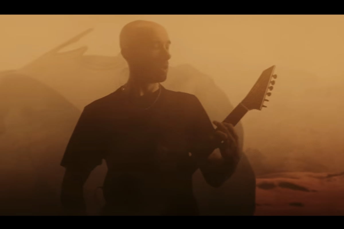 Sylosis „Heavy Is The Crown” Josh Middleton LTD JM-II (fot. YouTube / Nuclear Blast Records)