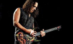 Kirk Hammett stał się fanem Jethro Tull, Genesis, King Crimson oraz Yes