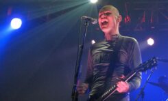 Billy Corgan powiedział, że biznes muzyczny jest "zaprojektowany, aby mieszać ci w głowie"