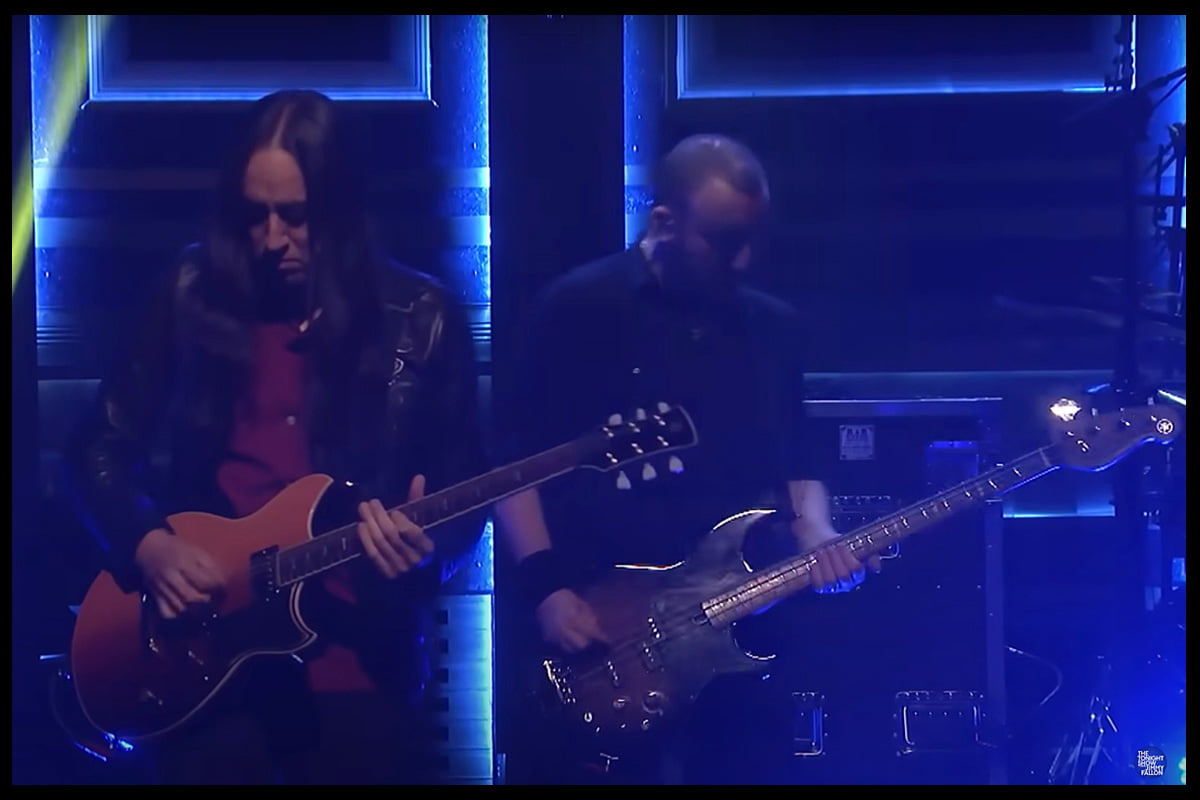 The Smashing Pumpkins Jeff Schroeder Jack Bates Yamaha (fot. YouTube / The Tonight Show Starring Jimmy Fallon)