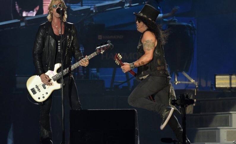 Duff McKagan wspominał, jak młody zespół Guns N' Roses chciał... spalić klub, w którym występował