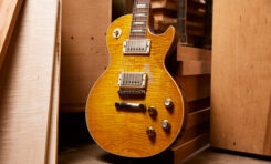 Gibson zaprezentował gitarę Kirk Hammett „Greeny” 1959 Les Paul Standard