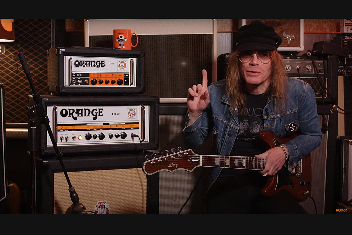 Nicke Andersson Orange TH30 OR15 (fot. YouTube / Orange Amps)