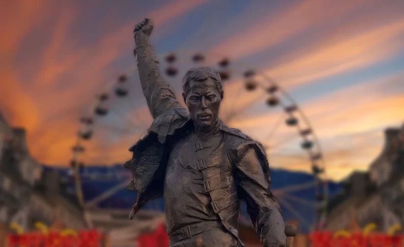 Sztuczna inteligencja przywraca głos Freddiego Mercury'ego