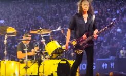 Kirk Hammett pogubił się podczas intra "Nothing Else Matters" i solówki w "72 Seasons"