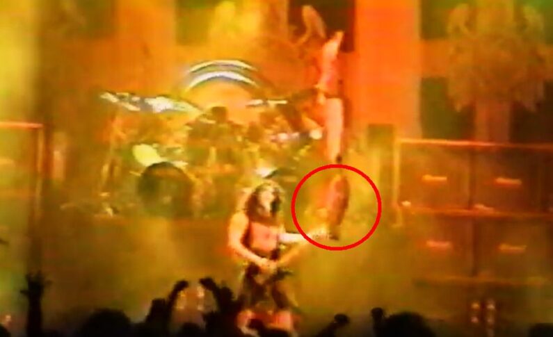 Najlepszy prank ever? Historia o tym, jak Tom Araya podczas koncertu Slayera, zobaczył przed sobą... wielką, surową rybę
