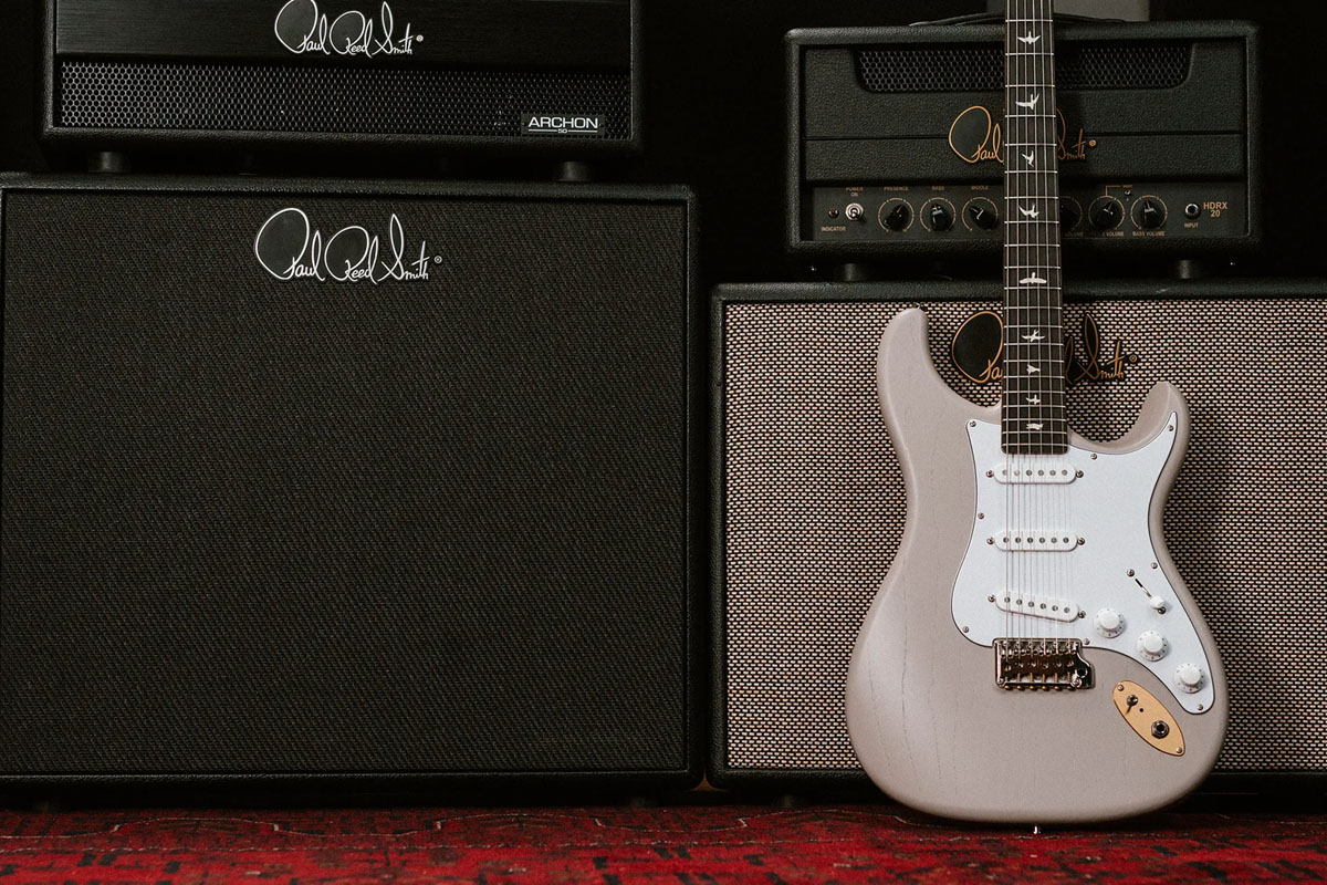 PRS „Dead Spec” Silver Sky (fot. PRS Guitars)