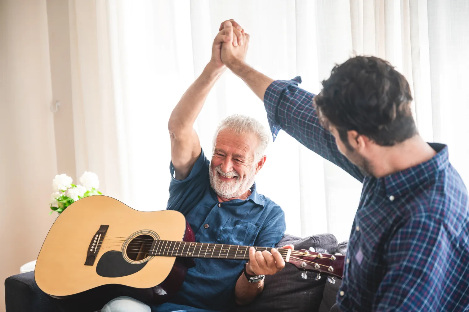 Czy muzyka jest eliksirem młodości dla mózgu? Zdjęcie ilustracyjne, Chokniti-Studio/shutterstock.com