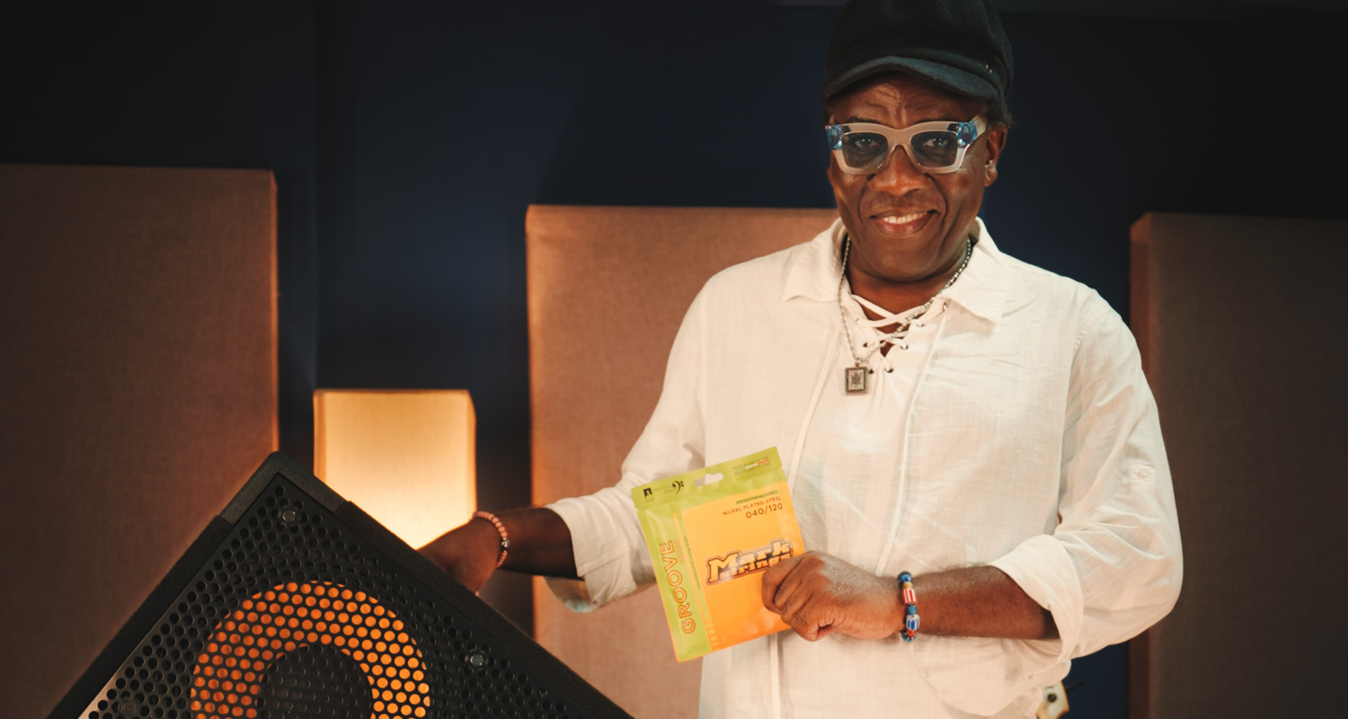 Richard Bona i struny MarkStrings Groove (fot. Markbass)