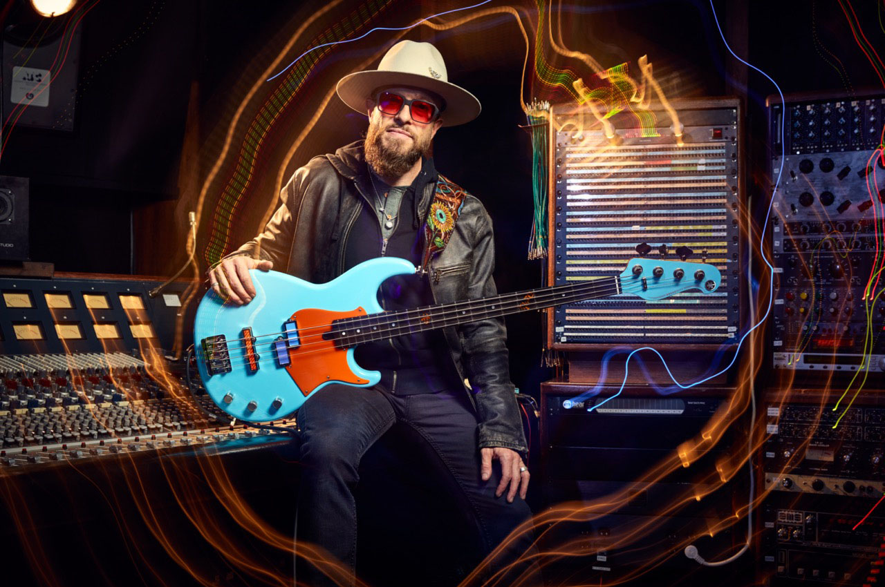 Corey McCormick Yamaha Custom BB (fot. Travis Shinn / Yamaha Guitar Development)