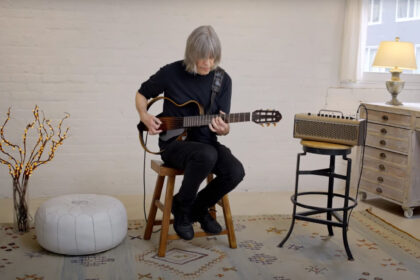 Mike Stern Yamaha SLG200N & THR30IIA Wireless (fot. YouTube / Yamaha Guitars)