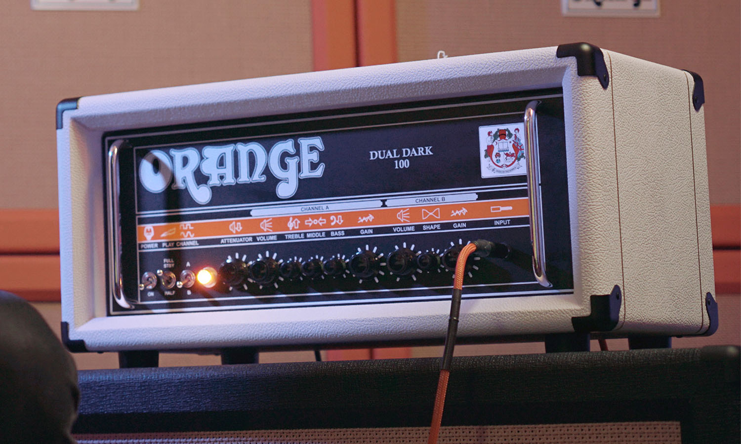 Orange Dual Dark 100 White (fot. Orange Amplification)
