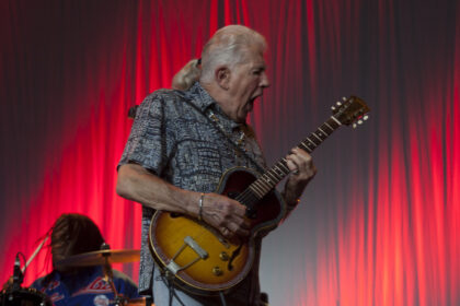 John Mayall w 2015 roku (fot. Jason Benz Bennee / Shutterstock.com)
